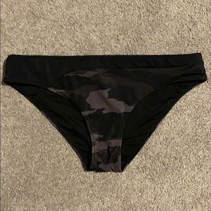 Freestyle camo swim bottoms